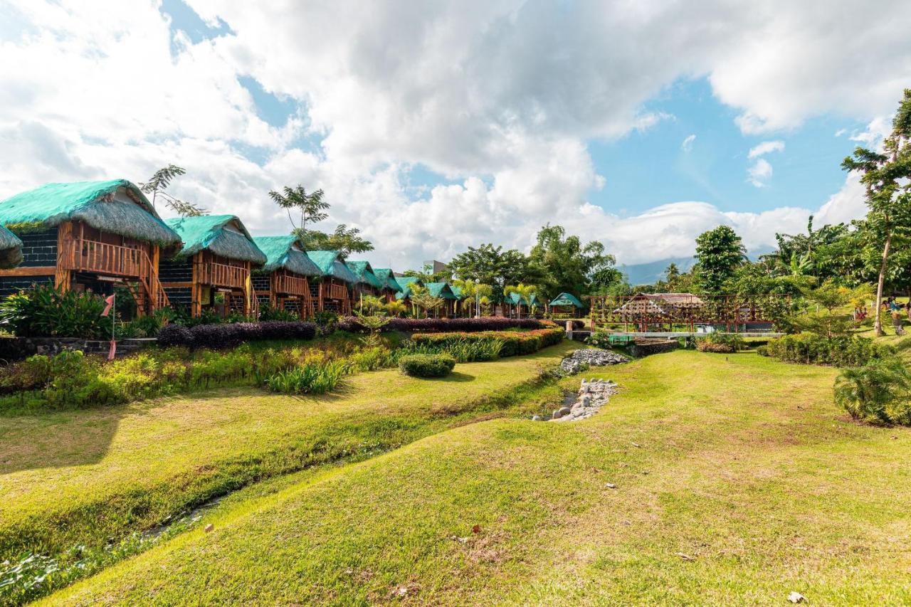 Your Brothers House Tribal Village Guest house Legazpi